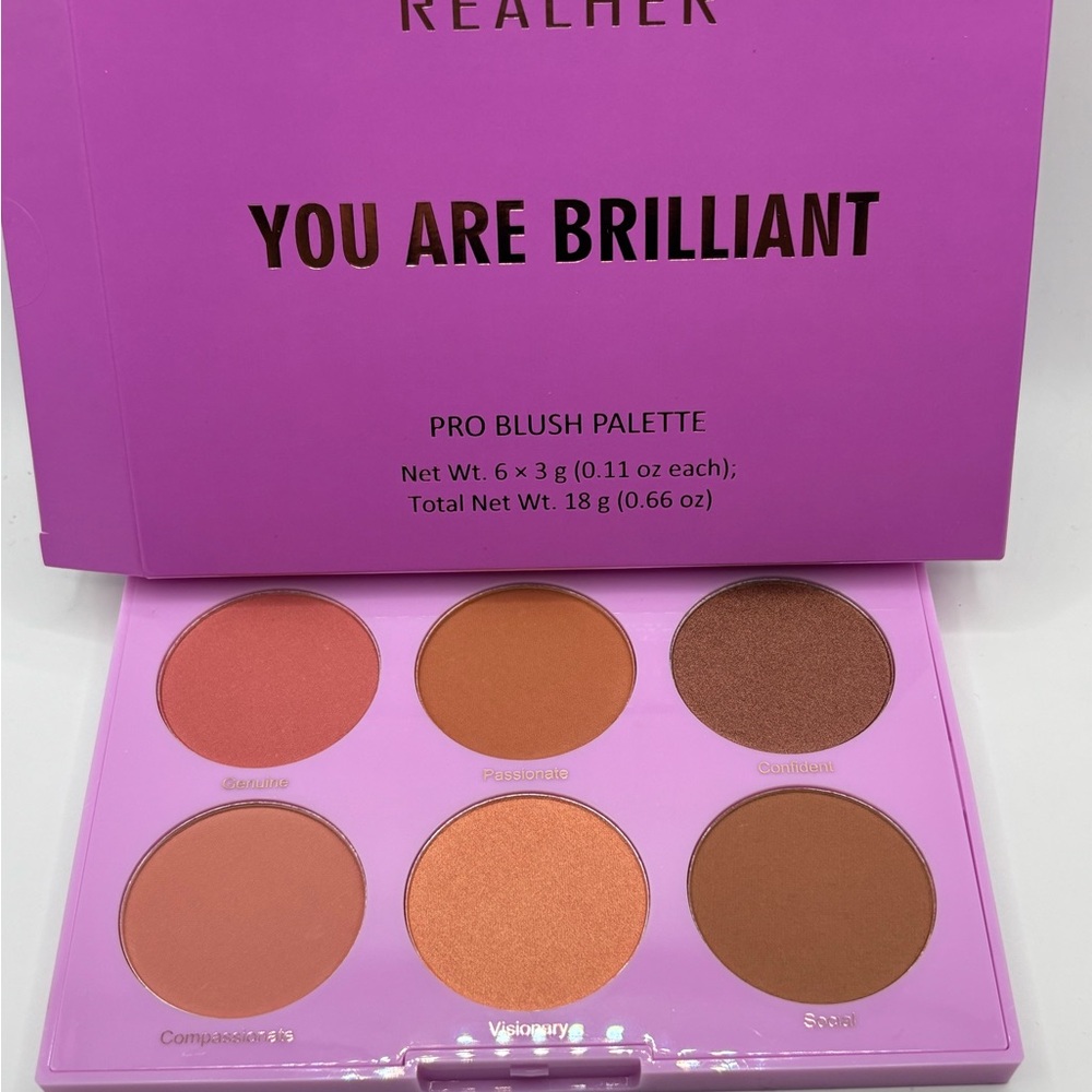 RealHer Pro Blush Palette - Vibrant Shades